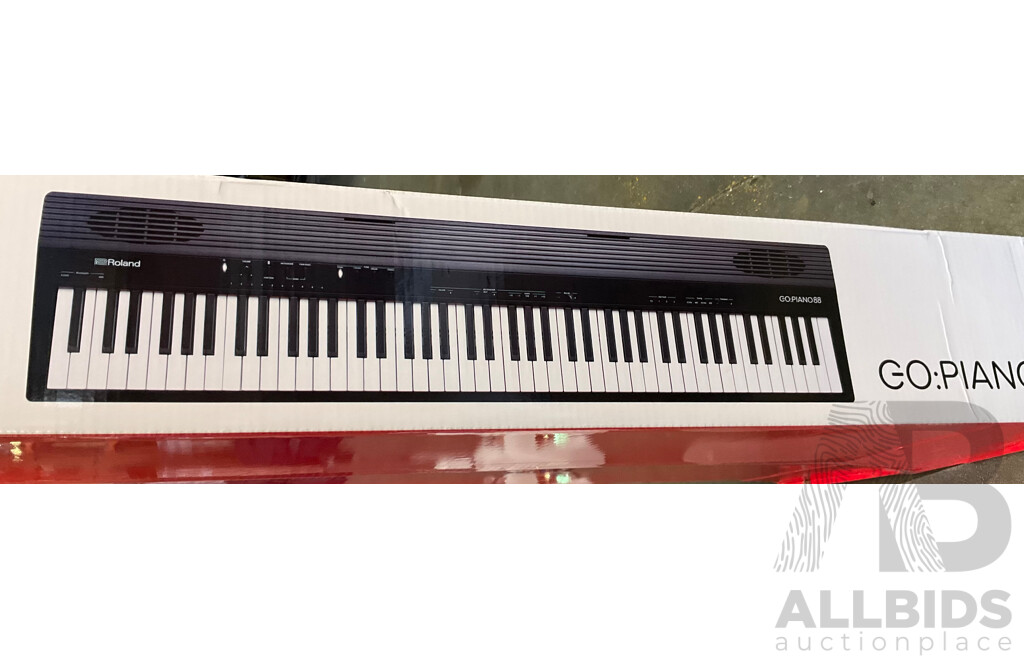 ROLAND GO Piano 88 GO-88P - ORP $584.00