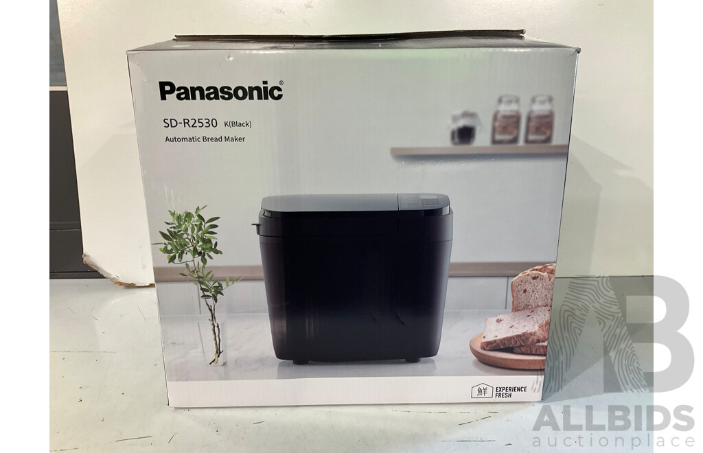 PANASONIC (SD-YR2550) Stainless Steel Bread Maker With Dual Dispenser - ORP $439.00