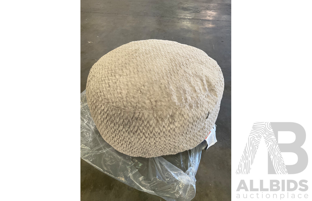 LOUNGE CO Jumbo Lounger   - Estimated ORP $149.99