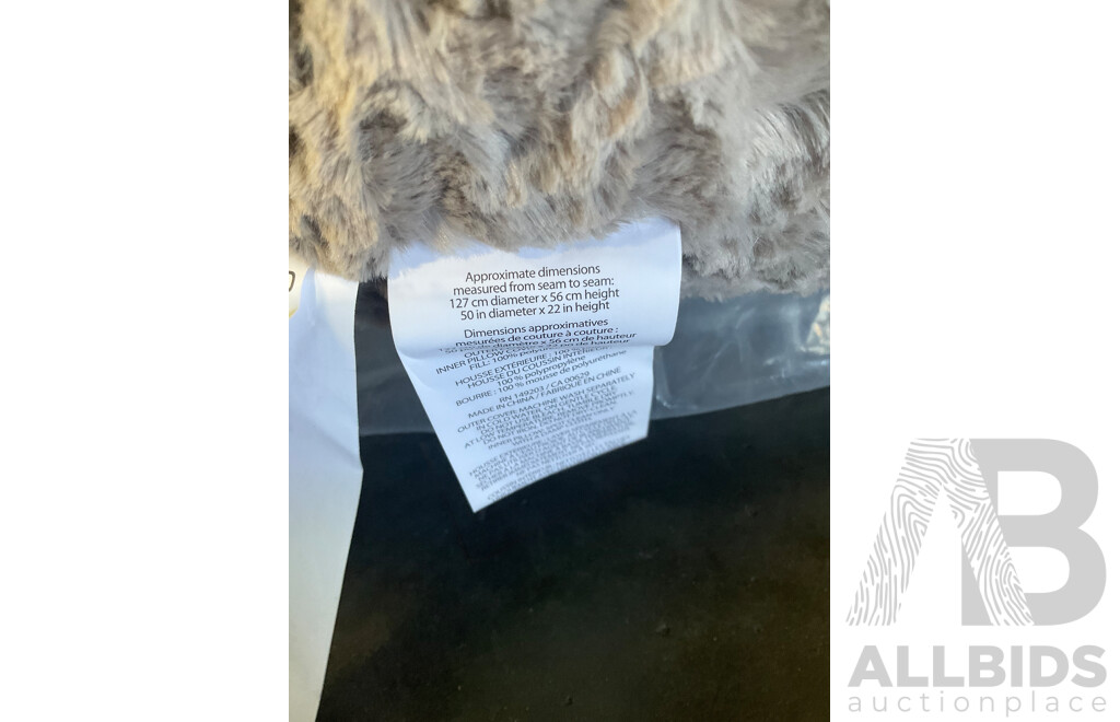 LOUNGE CO Jumbo Lounger   - Estimated ORP $149.99