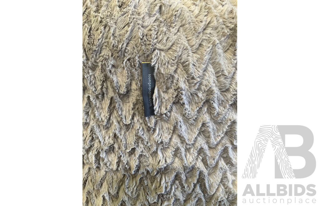 LOUNGE CO Jumbo Lounger   - Estimated ORP $149.99