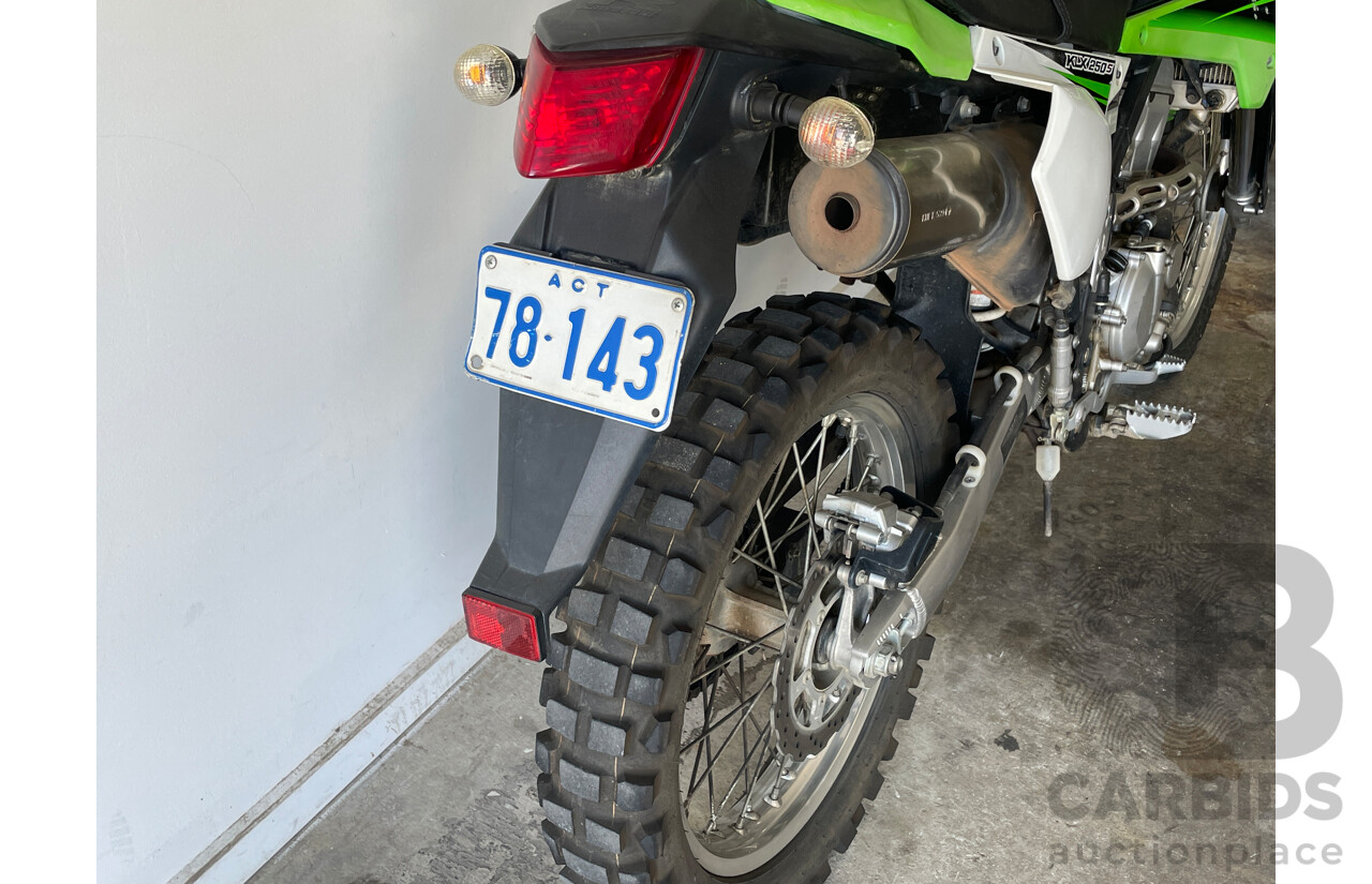 2/2010 Kawasaki KLX250S 249cc Motor Bike