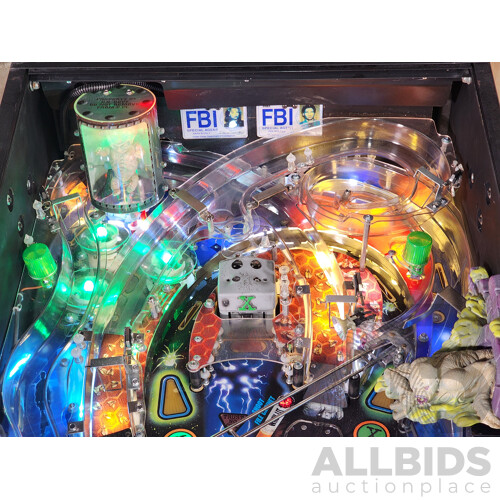 09/1997 the X-Files (46) Sega Pinball Solid State Electronic Pinball Machine