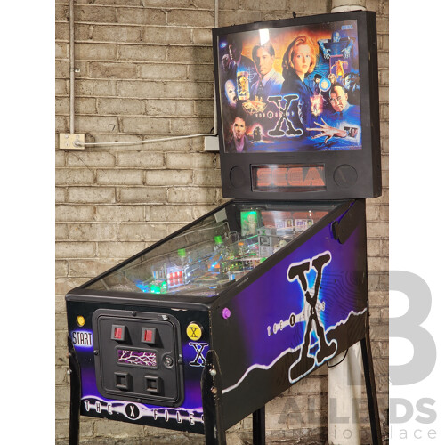 09/1997 the X-Files (46) Sega Pinball Solid State Electronic Pinball Machine