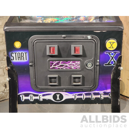 09/1997 the X-Files (46) Sega Pinball Solid State Electronic Pinball Machine