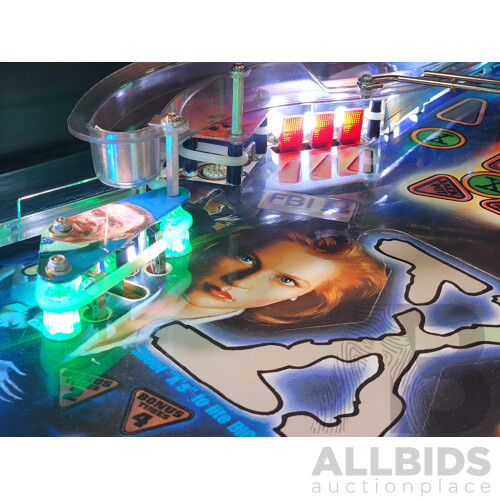 09/1997 the X-Files (46) Sega Pinball Solid State Electronic Pinball Machine