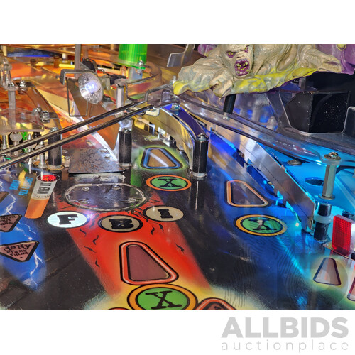 09/1997 the X-Files (46) Sega Pinball Solid State Electronic Pinball Machine