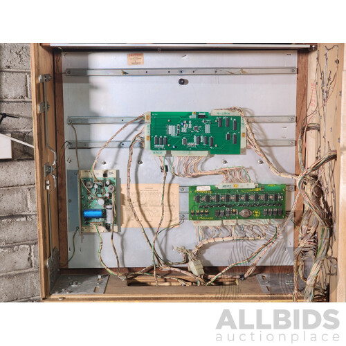 10/1979 Genie (435) D. Gottlieb & Co. Solid State Electronic Pinball Machine