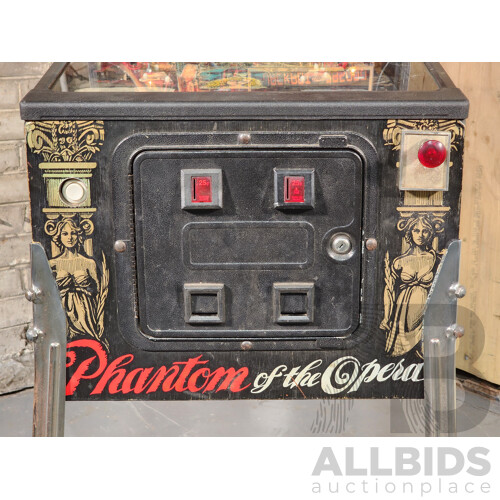 01/1990 Phantom of the Opera (500-5508-01) Data East Solid State Pinball Machine