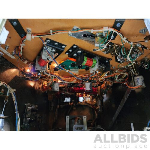 01/1990 Phantom of the Opera (500-5508-01) Data East Solid State Pinball Machine