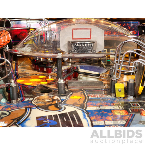 02/1995 Shaq Attaq (743) Premier Pinball Solid State Pinball Machine