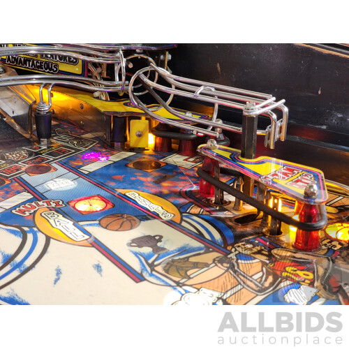 02/1995 Shaq Attaq (743) Premier Pinball Solid State Pinball Machine