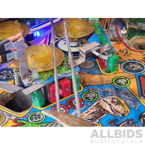 04/1993 Jurassic Park (500-5520-01) Data East Solid State Pinball