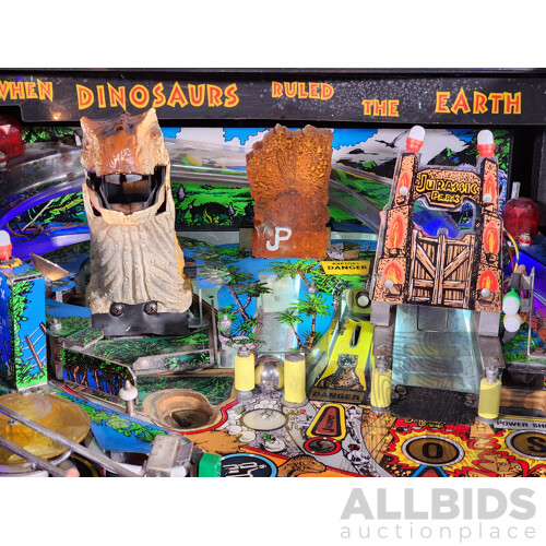 04/1993 Jurassic Park (500-5520-01) Data East Solid State Pinball