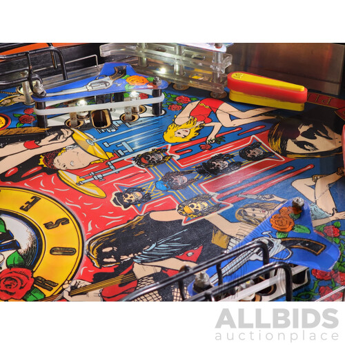06/1994 Guns N' Roses (500-5529-01) Data East Solid State Pinball Machine