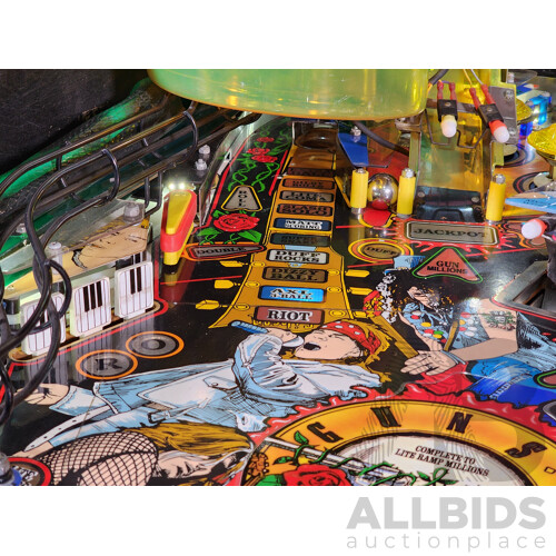 06/1994 Guns N' Roses (500-5529-01) Data East Solid State Pinball Machine