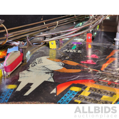 06/1995 Frank Thomas' Big Hurt (745) D. Gottlieb & Co. Solid State Pinball Machine