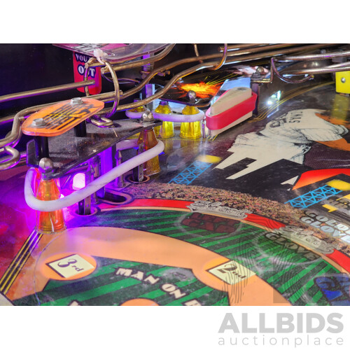 06/1995 Frank Thomas' Big Hurt (745) D. Gottlieb & Co. Solid State Pinball Machine