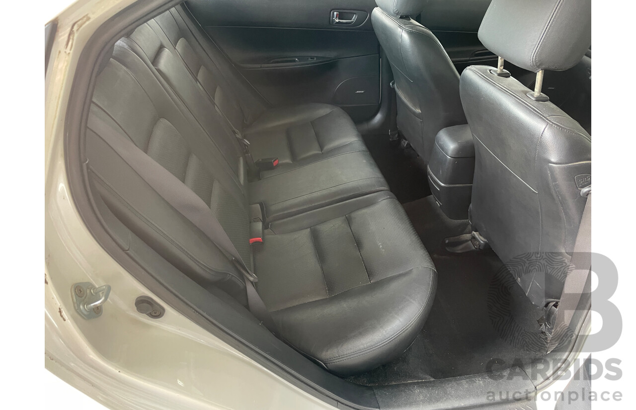 12/2002 Mazda Mazda6 Luxury Sports GG 5d Hatchback White 2.3L