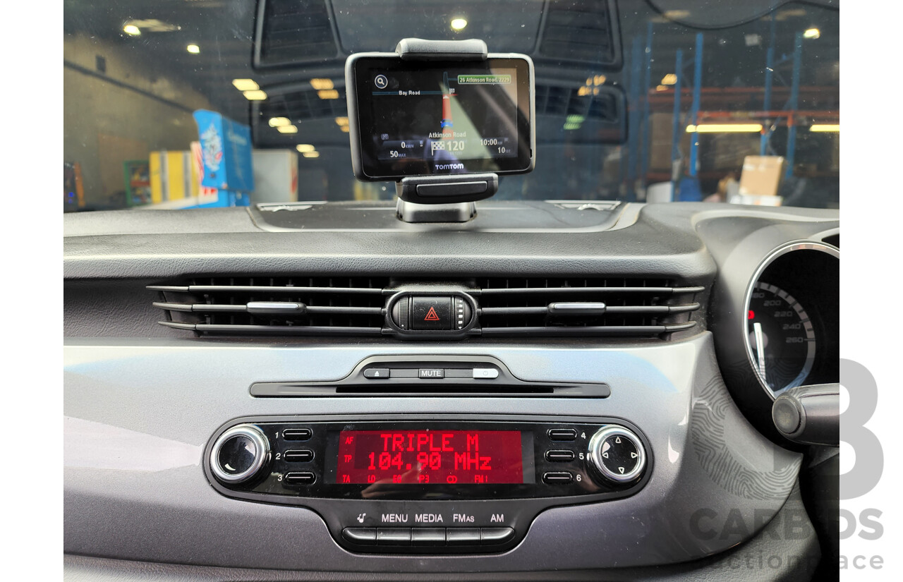 3/2013 Alfa Romeo Giulietta Distinctive Jtd-M  5d Hatchback White 2.0L Turbo Diesel