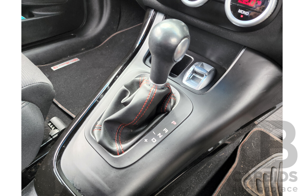 3/2013 Alfa Romeo Giulietta Distinctive Jtd-M  5d Hatchback White 2.0L Turbo Diesel