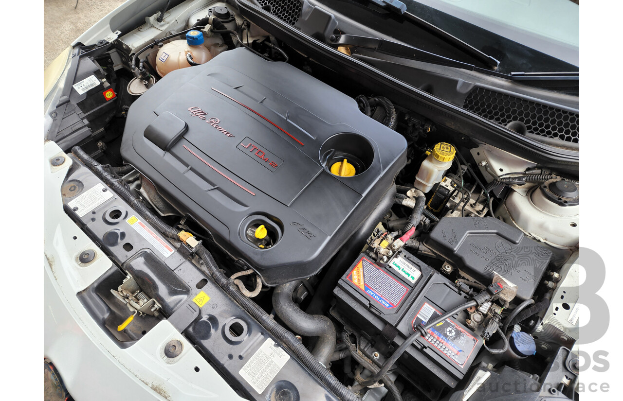 3/2013 Alfa Romeo Giulietta Distinctive Jtd-M  5d Hatchback White 2.0L Turbo Diesel