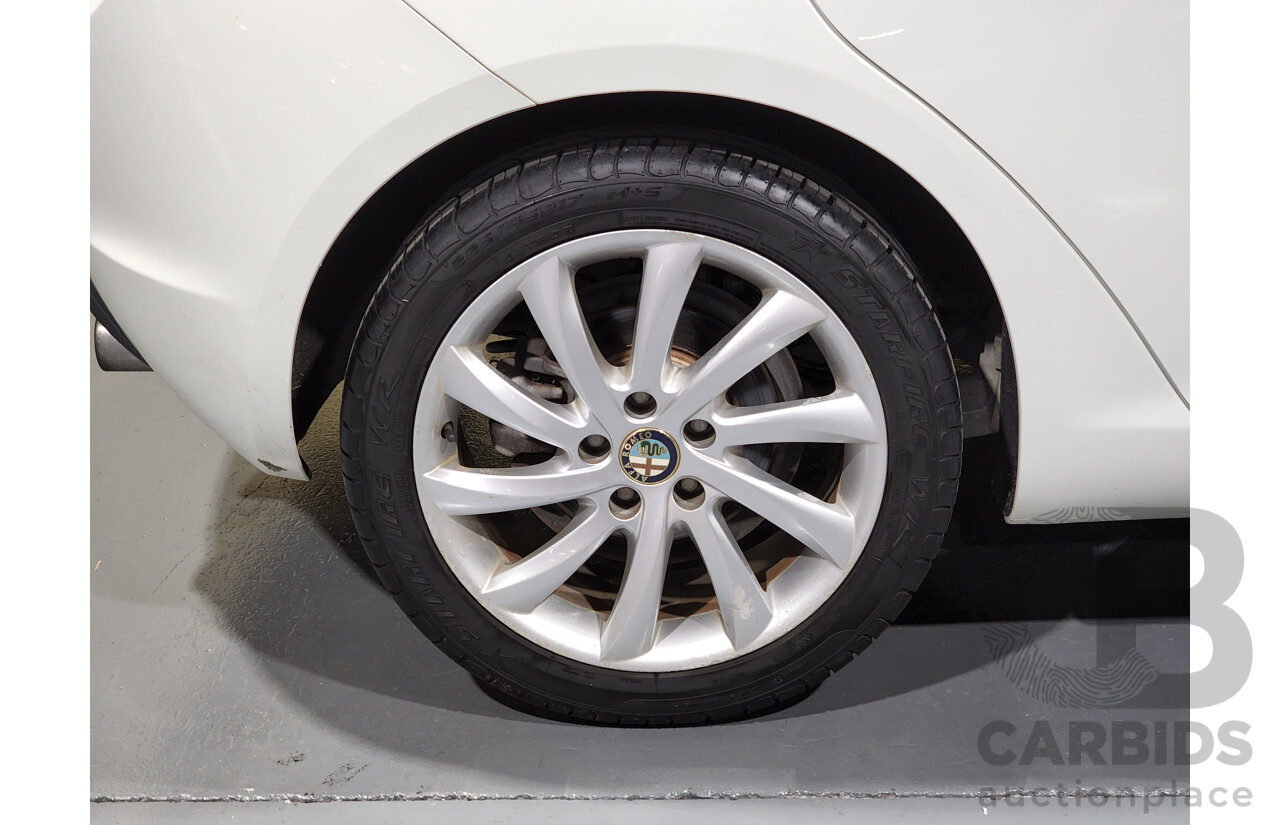 3/2013 Alfa Romeo Giulietta Distinctive Jtd-M  5d Hatchback White 2.0L Turbo Diesel