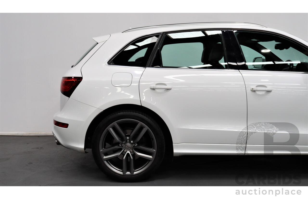 2/2014 Audi SQ5 3.0 TDI Quattro 8R MY14 5d Wagon White 3.0L Turbo Diesel V6