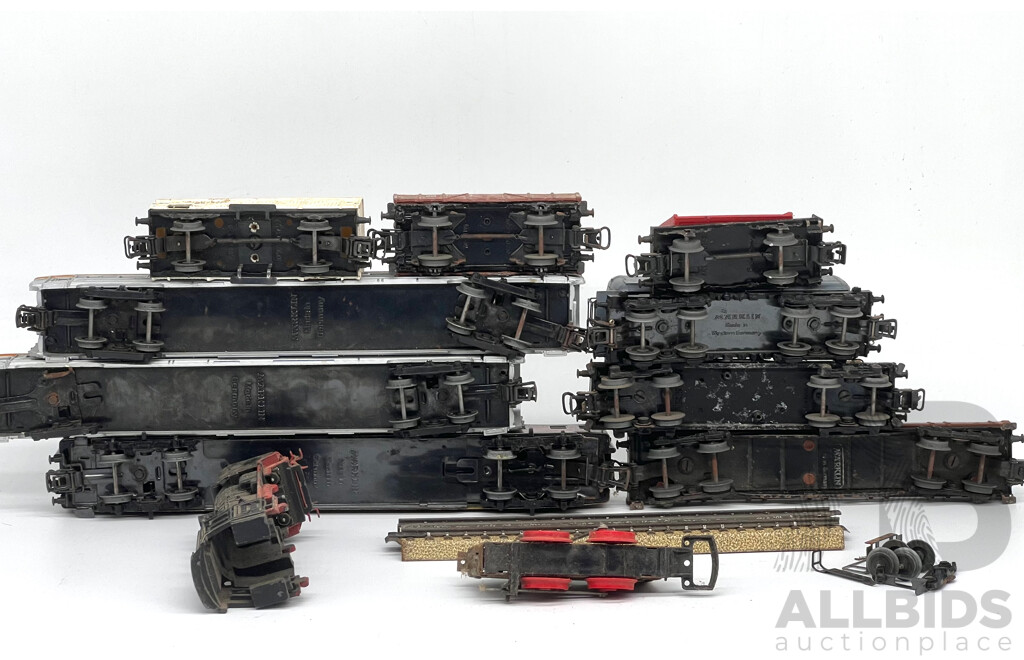 Vintage Marklin HO Carriages Plastic and Die Cast Tanker DB 3504, Shell Fuel Tanker, DB496, Tipper,  Kühlwagen, SNCF Carriages, Speisewagen and Parts