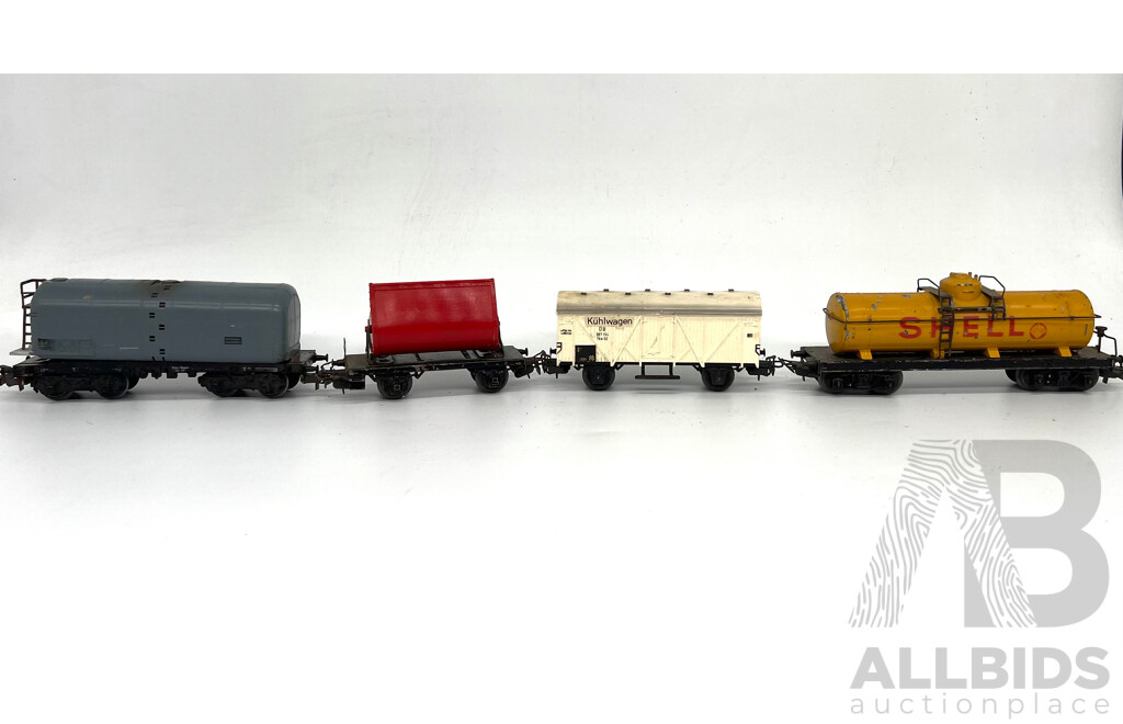 Vintage Marklin HO Carriages Plastic and Die Cast Tanker DB 3504, Shell Fuel Tanker, DB496, Tipper,  Kühlwagen, SNCF Carriages, Speisewagen and Parts
