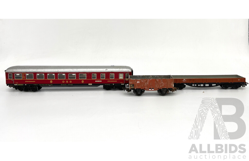 Vintage Marklin HO Carriages Plastic and Die Cast Tanker DB 3504, Shell Fuel Tanker, DB496, Tipper,  Kühlwagen, SNCF Carriages, Speisewagen and Parts