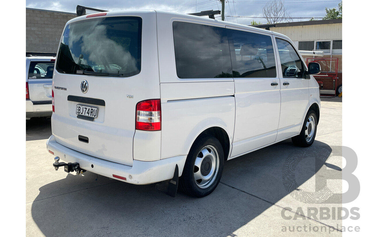 11/2010 Volkswagen Transporter 132 TDI SWB MED T5 MY10 Van White 2.0L