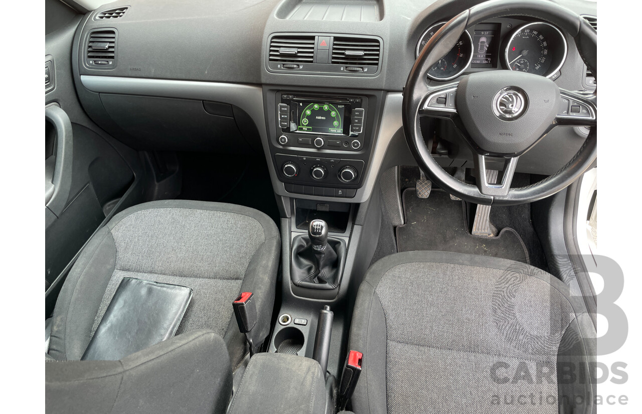 1/2015 Skoda Yeti Active 77 TSI (4x2) 5L MY15 4d Wagon White 1.2L
