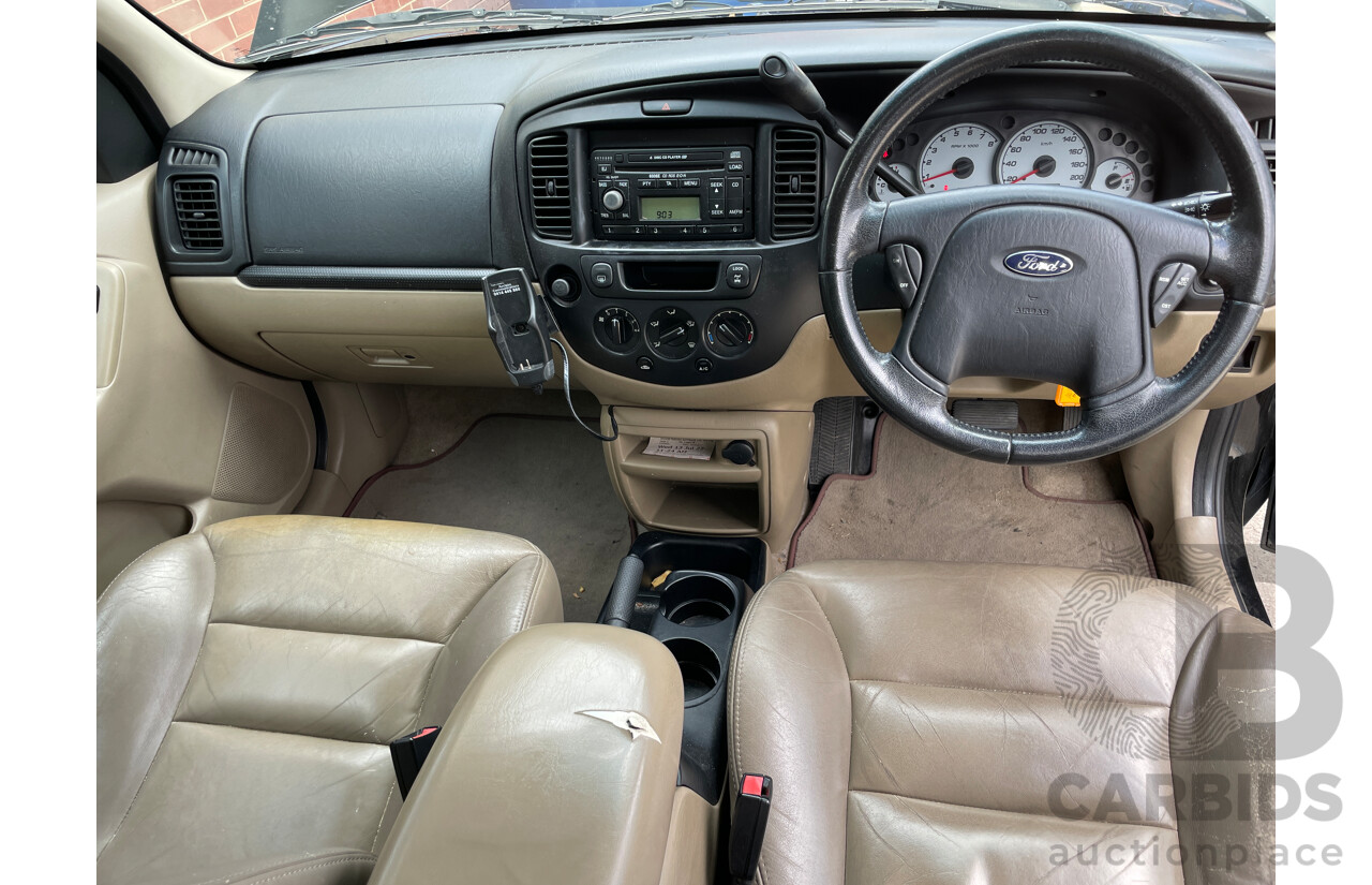 5/2004 Ford Escape Limited 4d Wagon Black 3.0L