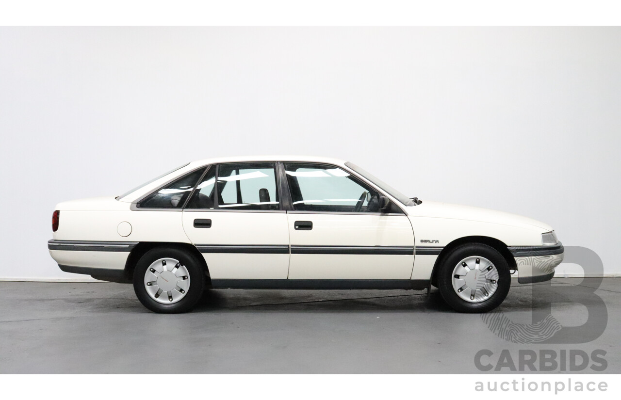 8/1990 Holden Berlina  VN 4d Sedan White 3.8L V6