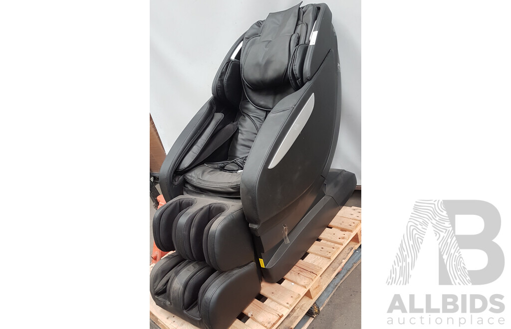 IYUME Massage Chair 6912 - ORP $3,499.99