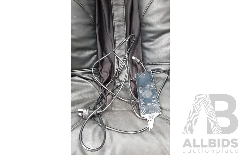 IYUME Massage Chair 6912 - ORP $3,499.99
