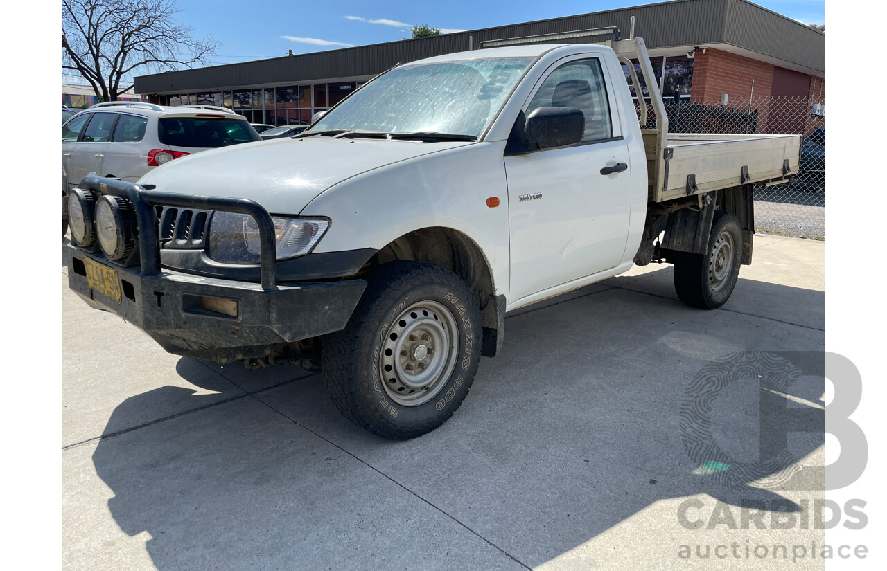 8/2007 Mitsubishi Triton GLX (4x4) ML C/Chas White 3.2L