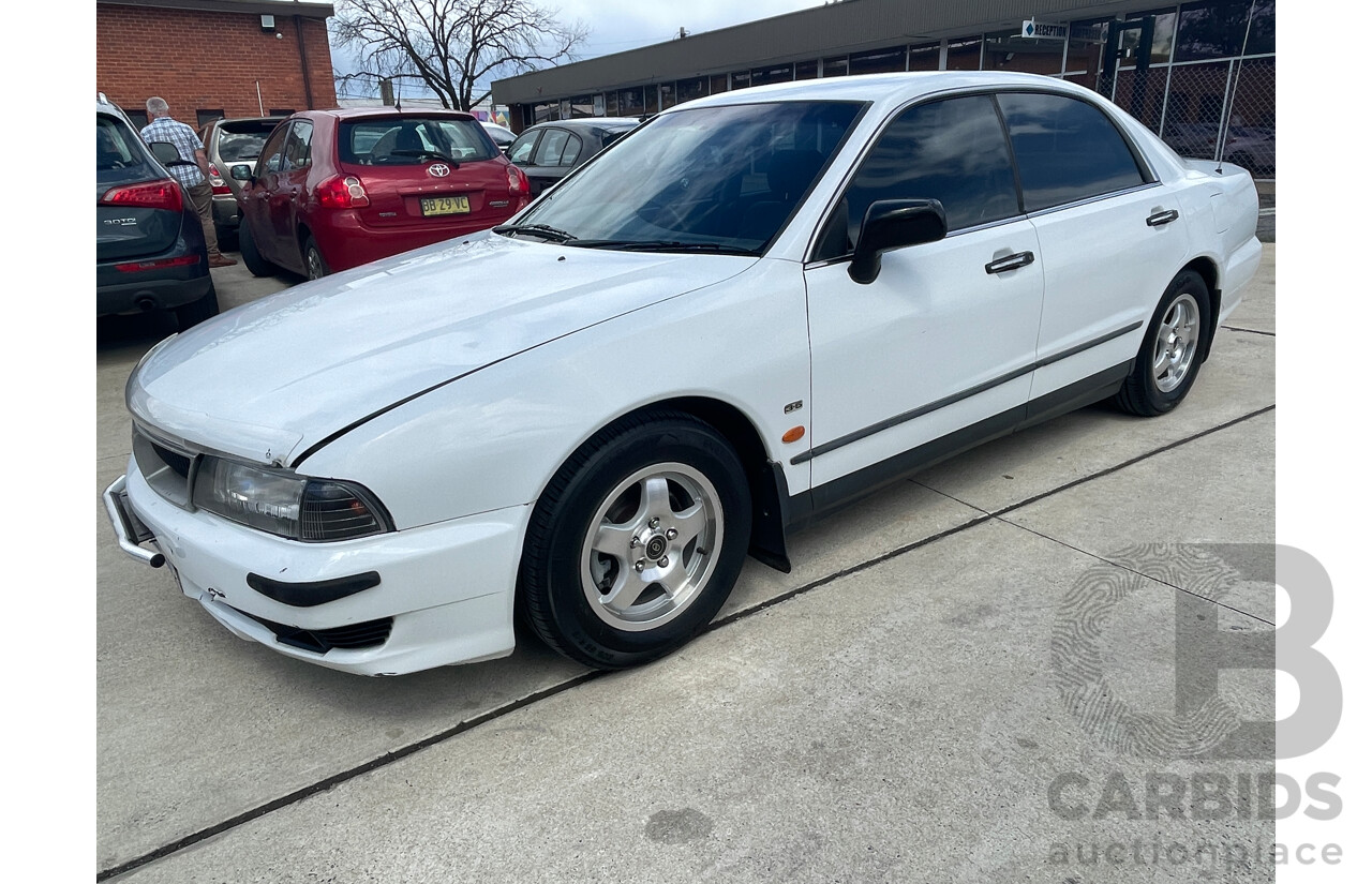 9/1999 Mitsubishi Magna Executive TH 4d Sedan White 3.5L