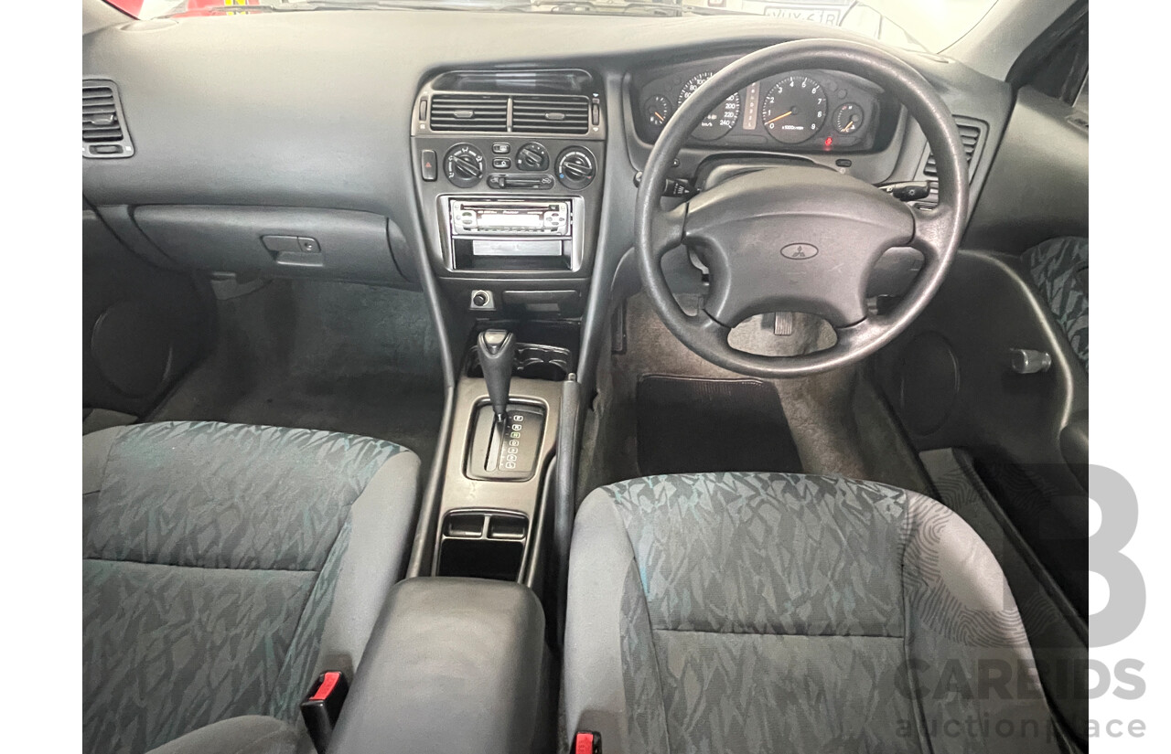 9/1999 Mitsubishi Magna Executive TH 4d Sedan White 3.5L