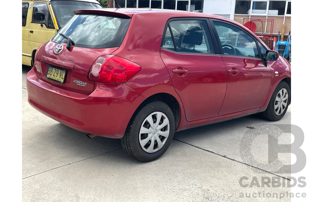 11/2007 Toyota Corolla Ascent ZRE152R 5d Hatchback Red 1.8L