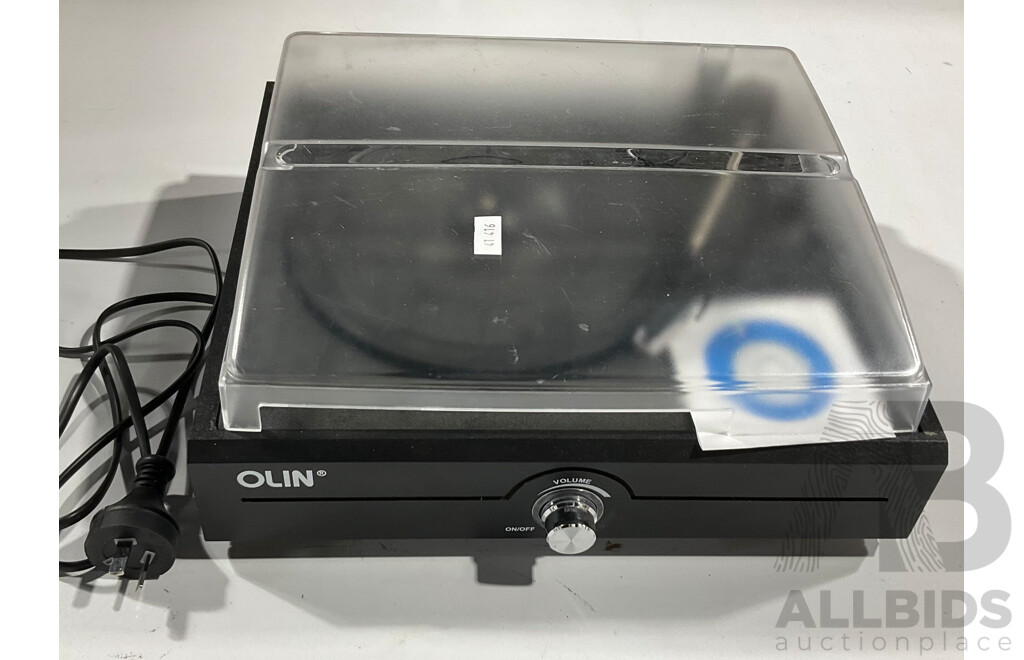 Olin Record Player - Model: OTT - 100