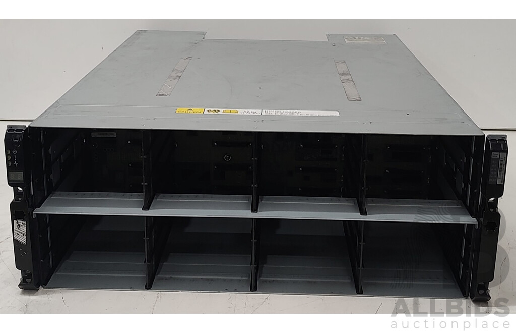 NetApp (DS4243) 24 Bay Hard Drive Array w/ 2 x Controller Modules