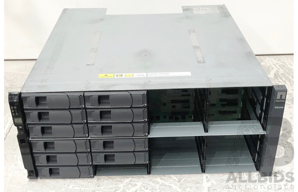NetApp (NAJ-0801) DS4246 24-Bay 4RU Hard Drive Array (44TB) w/ SAS Controller Modules