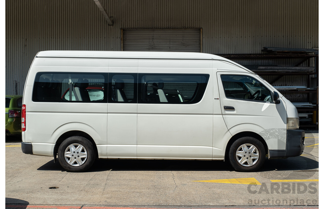 4/2007 Toyota Hiace Commuter KDH223R MY07 Bus White 3.0L Turbo Diesel - 12 Seater