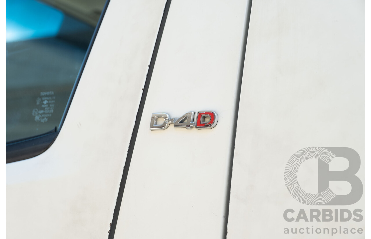 4/2007 Toyota Hiace Commuter KDH223R MY07 Bus White 3.0L Turbo Diesel - 12 Seater