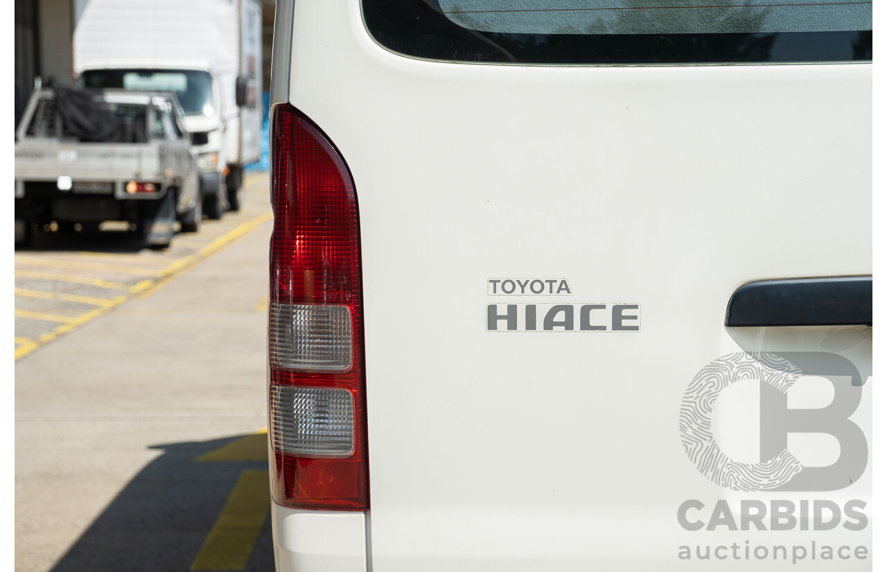 4/2007 Toyota Hiace Commuter KDH223R MY07 Bus White 3.0L Turbo Diesel - 12 Seater