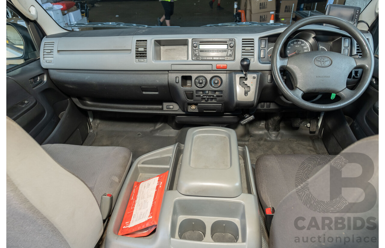 4/2007 Toyota Hiace Commuter KDH223R MY07 Bus White 3.0L Turbo Diesel - 12 Seater