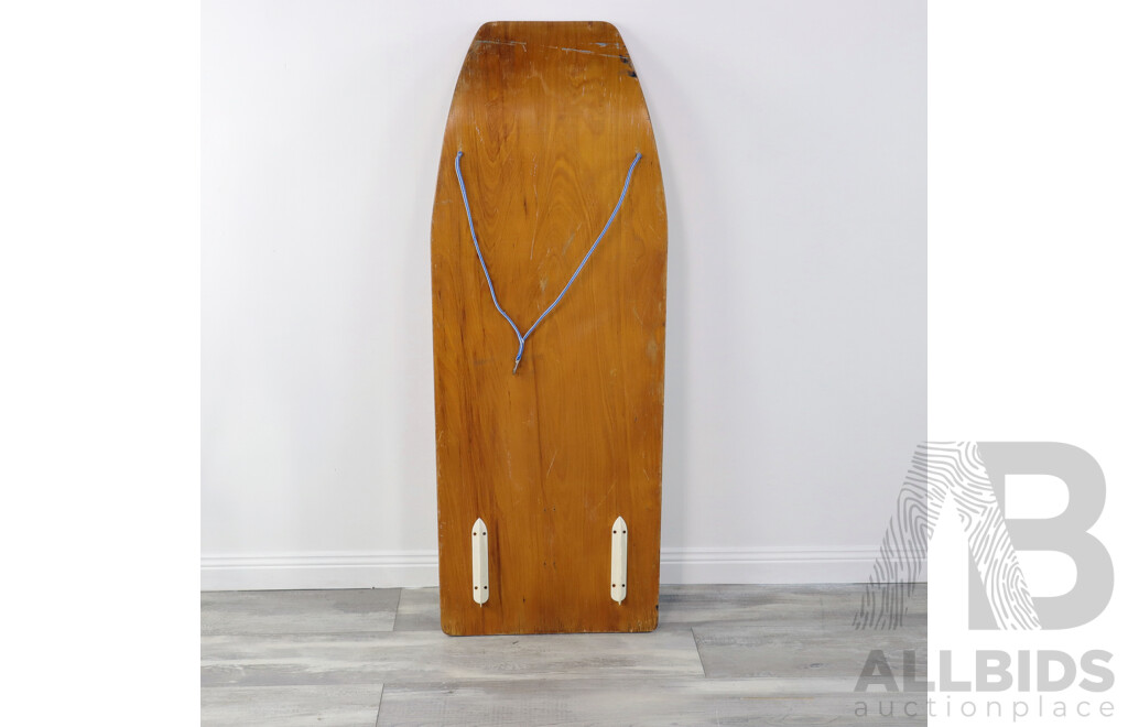 Retro Fred Williams Bent Ply Knee Board