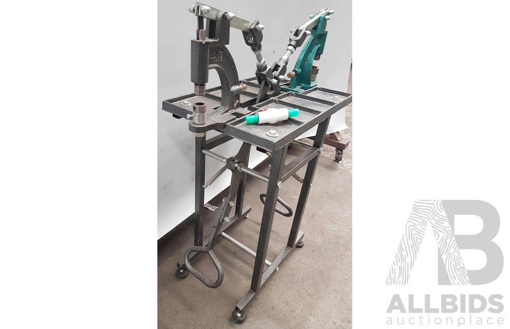 Double Foot Pedal Pressing Machine